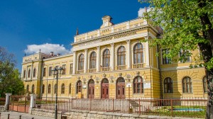 Търговска гимназия „Димитър Хадживасилев“